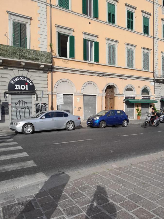 Casa Di Federica Camera Con Bagno Privato Esterno 리보르노 외부 사진