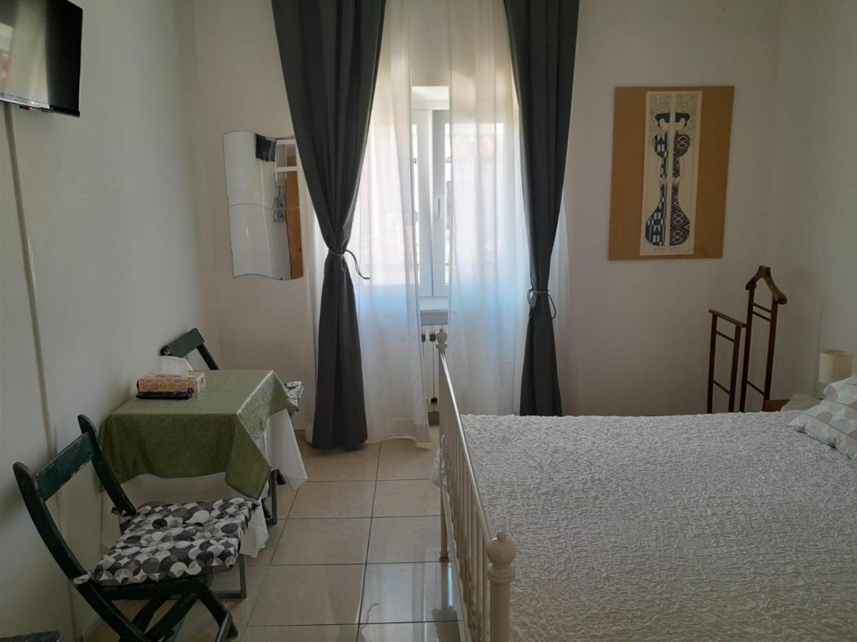 Casa Di Federica Camera Con Bagno Privato Esterno 리보르노 외부 사진