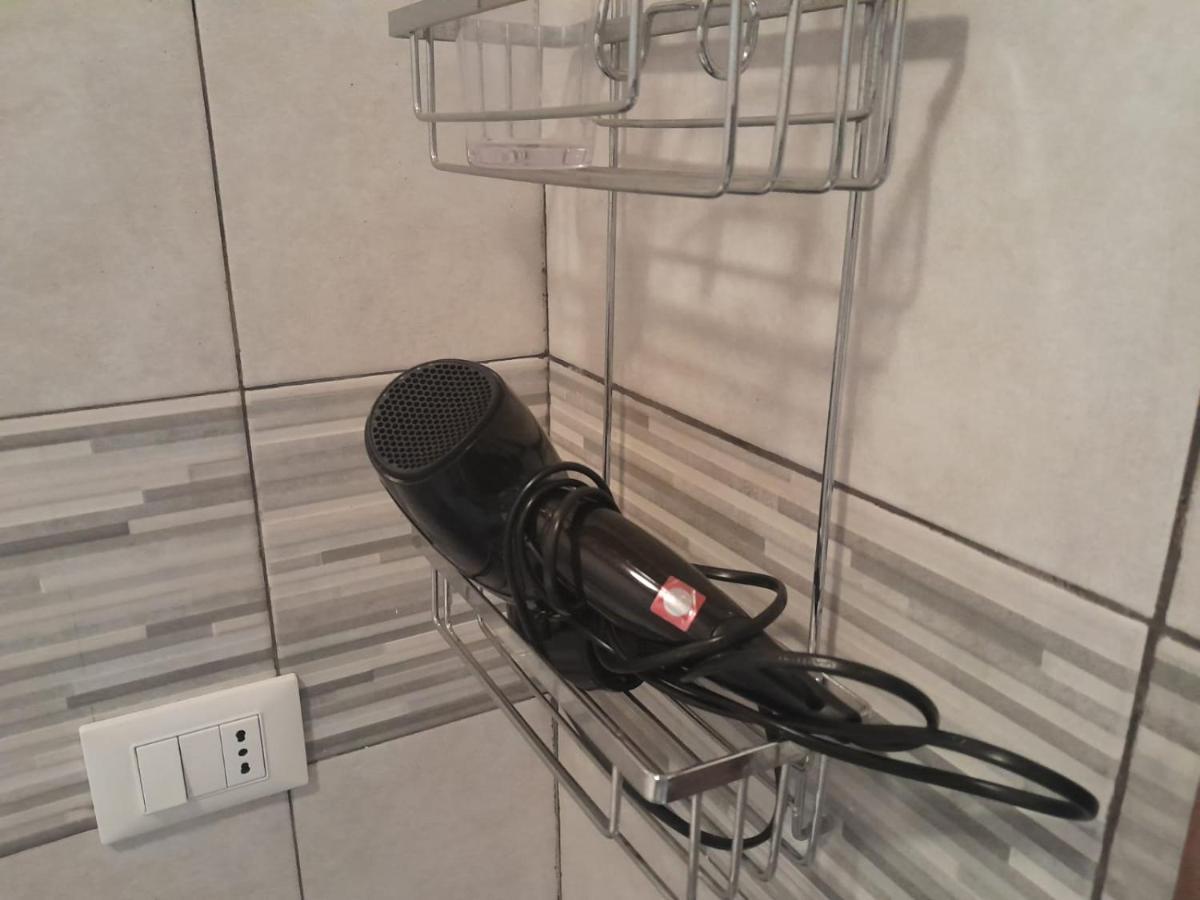 Casa Di Federica Camera Con Bagno Privato Esterno 리보르노 외부 사진